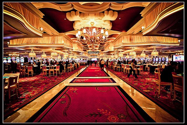 Casinocolada آن لائن کیسینو میں اصل گیمز